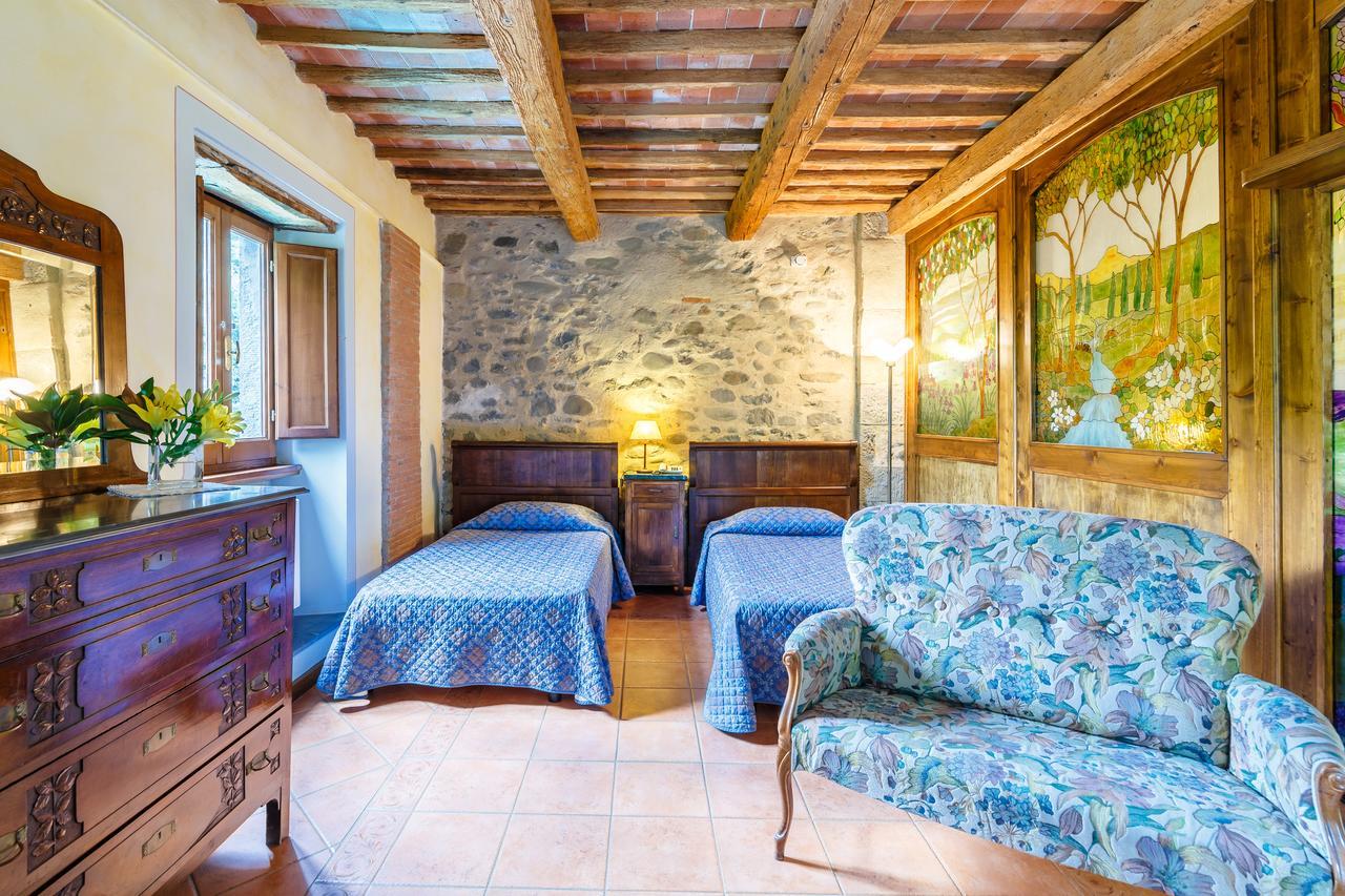 Villaggio Albergo San Lorenzo E Santa Caterina Pescia Luaran gambar